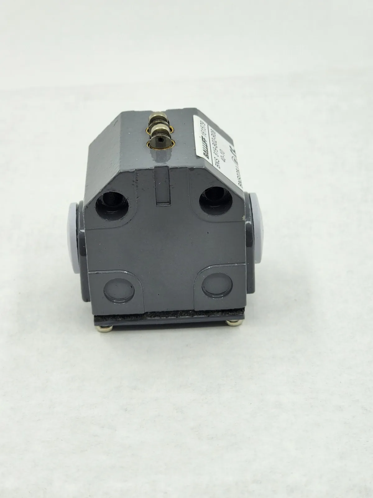 BNS 819-D02-D12-100-10  BALLUFF Eksen Switchi